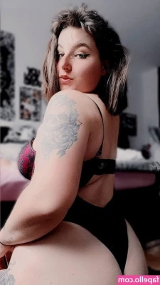 xlenaa_official [ xlenaa-official ] - Tantric Sensual Massage is my favorite way to share loving touch with