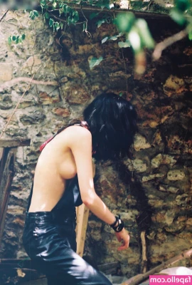Gabrielle Rul [ gabrielle-rul ] - Some vampire vibes