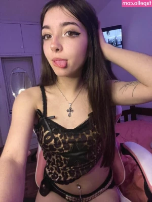 zowiuwu - tits and dick