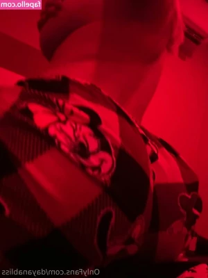 Dayanabliss [ dayanabliss-1 ] - Do you need a little spanking              femdomwoman 