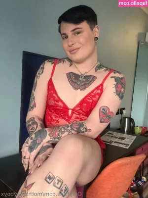 mothxplayboyx - Dinner last night  take it off in your dms x