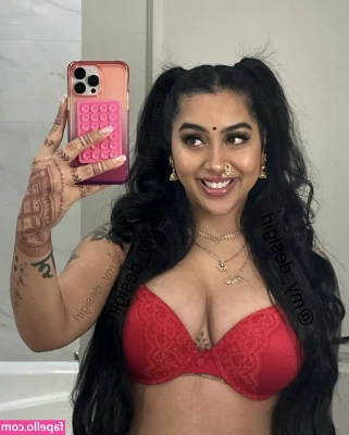 vishakha - Time to go to bed 😴🫠😉