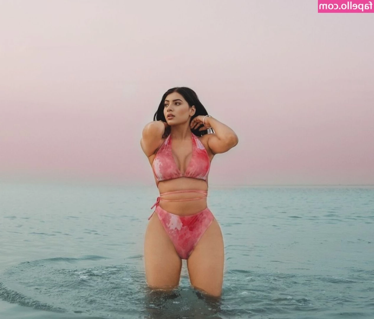 vishakha - Sperma op mijn gezicht!