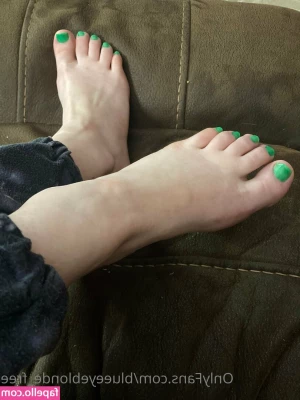 blueeyeblonde_free [ blueeyeblonde-free ] - So photo shoot is in couple weeks sorry people