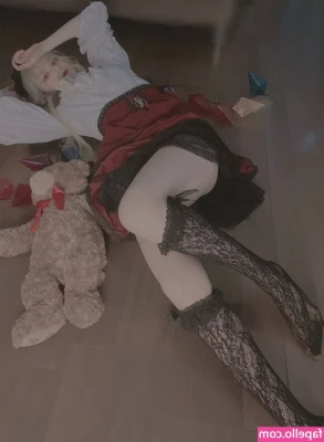 tartetatin0516 - whoa she had that on her tits