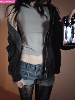 weeniestwee - Asian Goddess Part 20 - I stopped playing games with her. She rubs my
