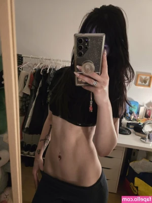 weeniestwee - I love an easy access top 😇😇😇