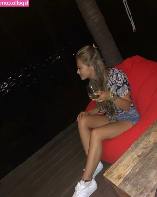 Erin Boothby [ erin-boothby ] - Eyes of Pleasure