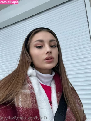 kamilla_star [ kamilla-star ] - POV  MESMERIZING 4K BLOWJOB WITH LIPSTICK    Imagine your cock being