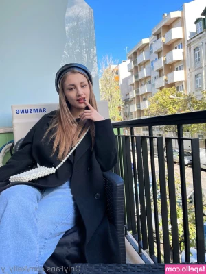 kamilla_star [ kamilla-star ] - 🐍 Lets start off NOvember right and lock that useless thing up.