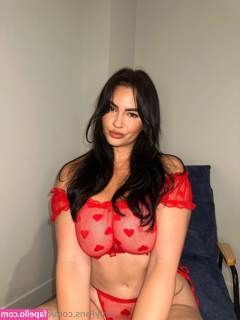 oliviaknight [ oliviaknight-2 ] - New lingerie a good friend gifted me 🌹❤️
