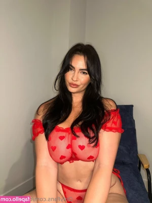 oliviaknight [ oliviaknight-2 ] - New lingerie a good friend gifted me 🌹❤️