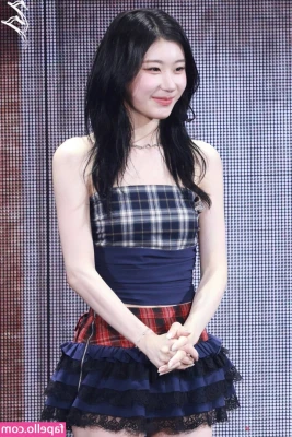 Chaeryeong - FEET PICSSSS