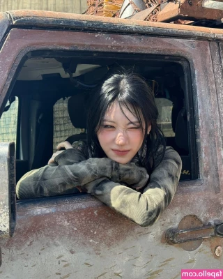 Chaeryeong - MIKE CHECK  Jungle Book I wanna be like you UWU