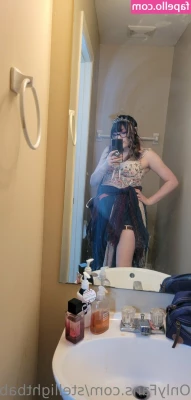 stellightbaby - Woke up feeling very horny today