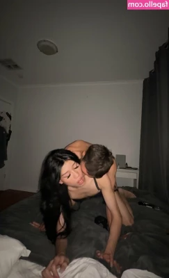 bottomazn [ bottomazn-1 ] - Give them a squeeze