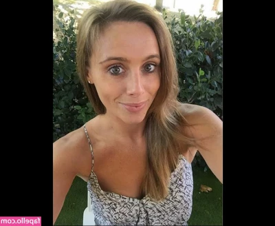 Anna Woolhouse [ anna-woolhouse ] - LOOK AT HOW CREAMING I AM IN MY NEW VIDEO