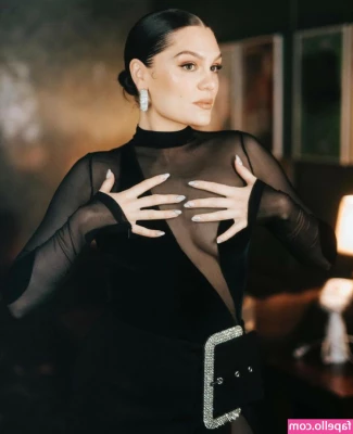  [ jessie-j-1 ] - I know you loved the photos, here's some video for you of my