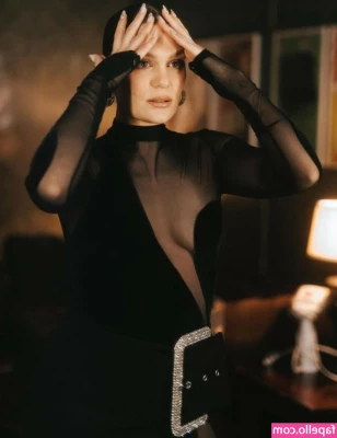  [ jessie-j-1 ] - I suffer from satiriasis