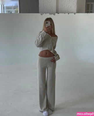 Lili Hamann [ lili-hamann ] - OMG