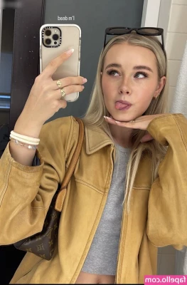 Lili Hamann [ lili-hamann ] - me> a relationship