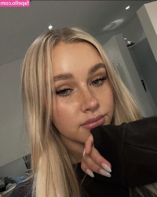 Lili Hamann [ lili-hamann ] - Every little thing she does is magic ✨