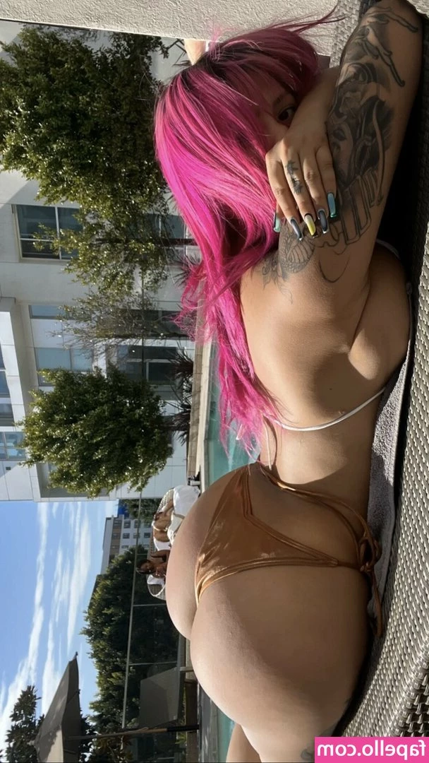 Alanamarriee - Happy titty Tuesday!