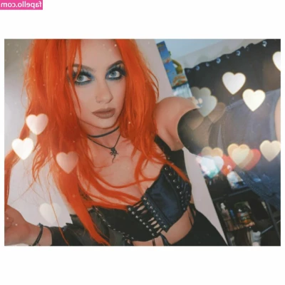 GiGi Dolan [ gigi-dolan ] - Did I mention that @shyphoebe and I made out pretty much everywhere