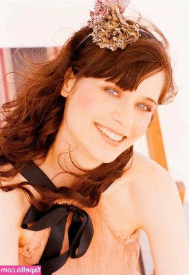 [ zooey-deschanel ] - These came in the mail today can not wait to try them on and show