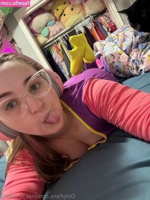 nat_n_daddy [ nat-n-daddy ] - Finally cleaned my room (I'm a very messy person sometimes lol 🙊)