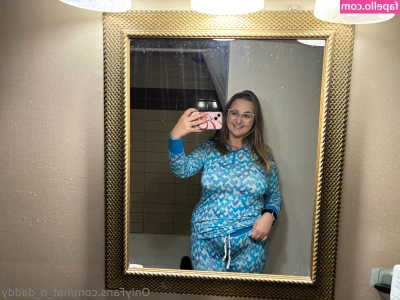 nat_n_daddy [ nat-n-daddy ] - Told me he wanted to cum I told him to shoot for the stars