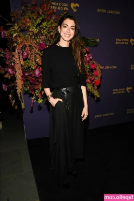 Anne Hathaway [ anne-hathaway ] - New Leaked Collection