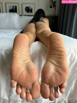 solepurposetexasofficial - A Nude A Day Keeps The Stress Away
