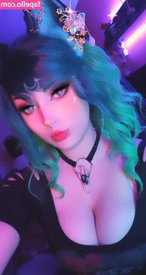 Scarlett Sirene [ scarlett-sirene-2 ] - Love to make you all horny   More coming