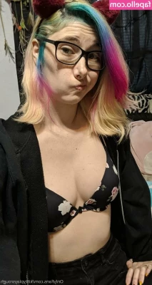 kittyplaysrough - Stream started at 09 14 2024 08 02 pm