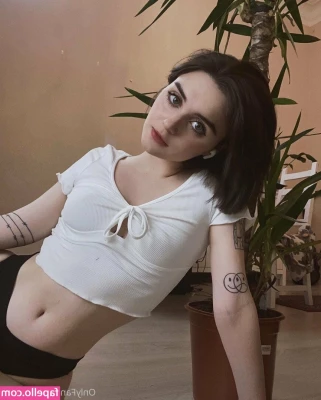 jenni_sunshine [ jenni-sunshine ] - Quien me ayuda reemplazando el dildo