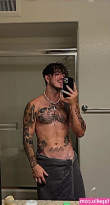calebbury - Tip me for a live flash 🥰