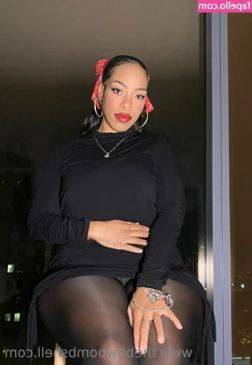 boujeebombshell - Let s get sexting I have couple hours free  10 xxx