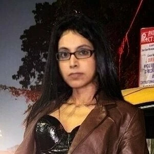 sluttysakshi28