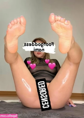 goddessnami - 𝗡𝗘𝗪 𝗗𝗘𝗔𝗟 Press 15 for 25 free nudes plus a free