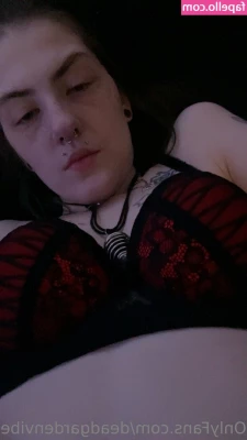 deadgardenvibes - Spend some time with me and let me show you the way. 😋💋