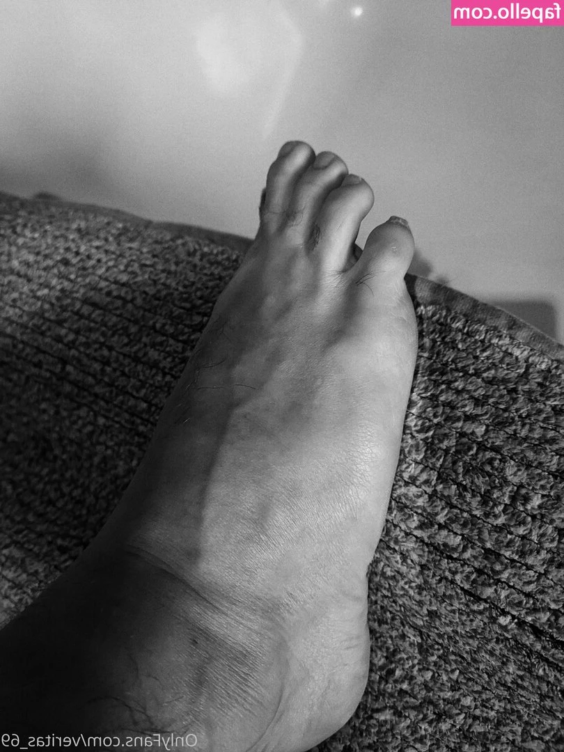 veritas_69 [ veritas-69 ] - If any more of y’all want to order a custom with me as Harley today