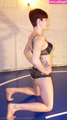 missveramay - I like other kinds of showers better if you know you know   who wants