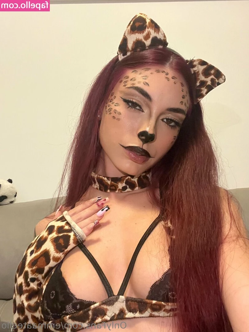 emmaateello - Cumming    I m sorry if this is cheating my chastity daddy  I couldn
