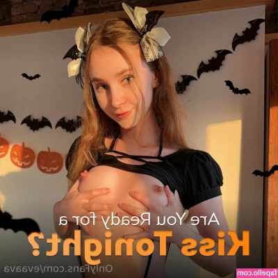 evaava [ evaava-1 ] - Smile it s free therapy