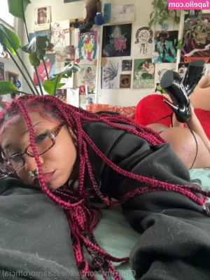 vanessaamorofficial - New ppv of sexy fun 3-way content coming at you in your messages