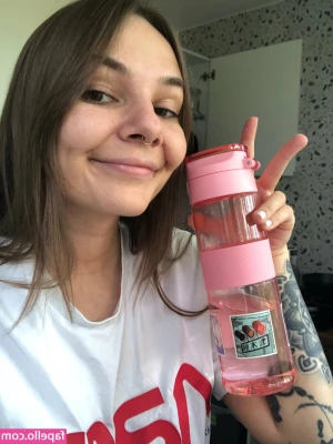 phoebemillerfree - Just titties and pussy for your Thursday  And a booty pic