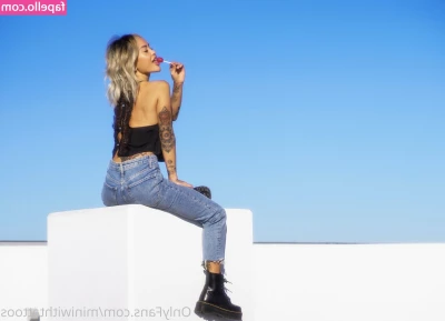 miniwithtattoos - I’m not wearing panties today…They don’t feel comfy🥵😈