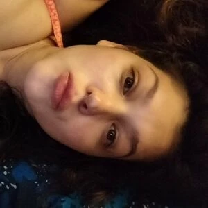 yailincurveshot