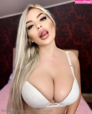 escorpiongirlink - Bath time is the sexiest time of the day
